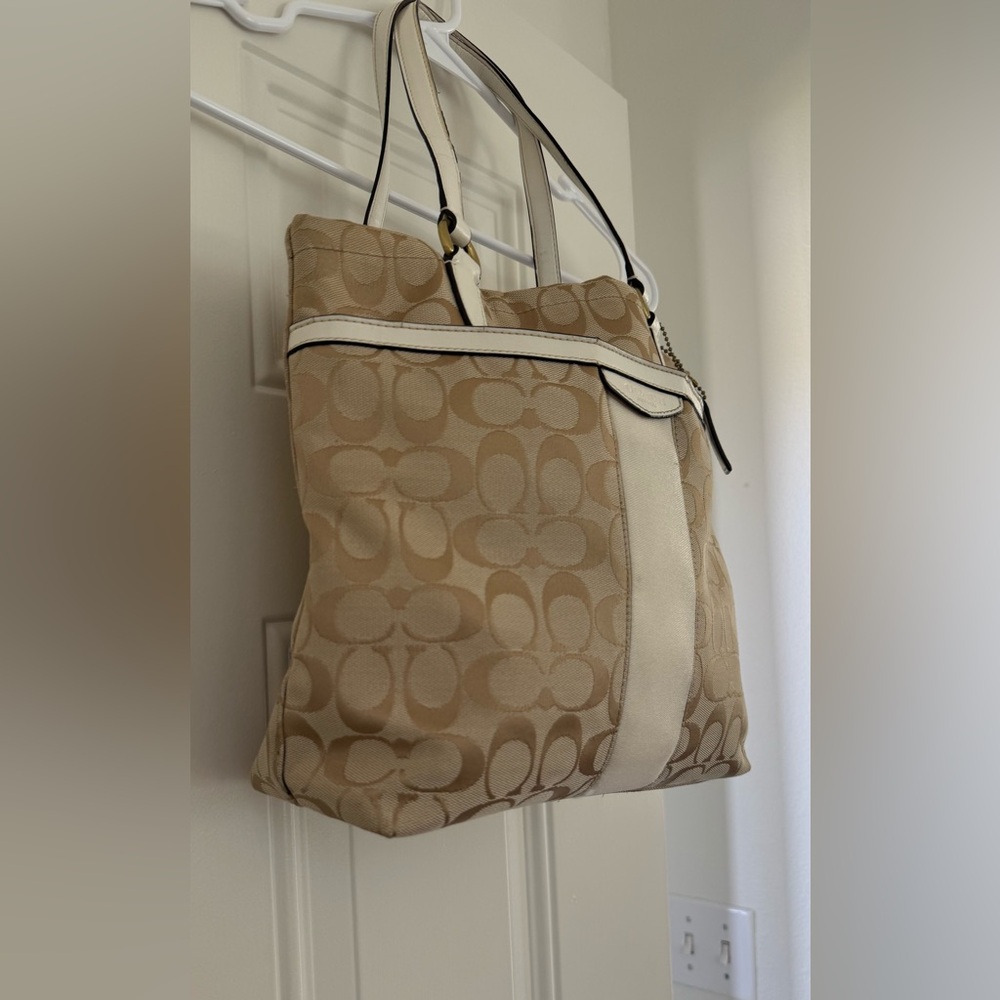 Coach Tan and White Signature Tote Bag - Picture 10 of 11